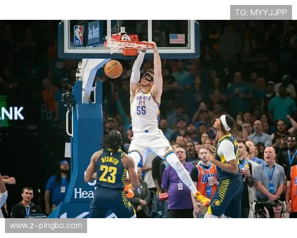 拉塞尔篮下防守主导球队防守效率显著提升